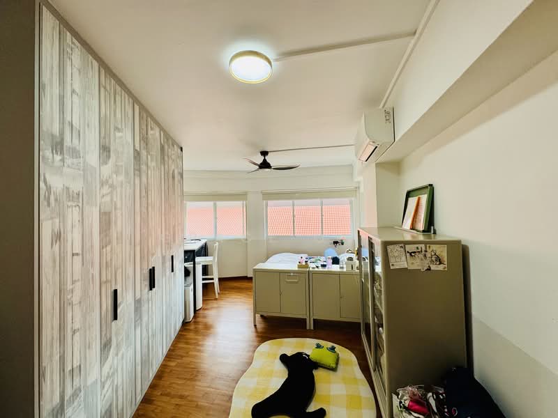 451 Sin Ming Avenue HDB Flat For Sale at S$ 850,000 | PropertyGuru Singapore - Bedroom