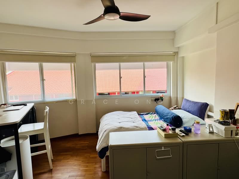 451 Sin Ming Avenue HDB Flat For Sale at S$ 850,000 | PropertyGuru Singapore - Bedroom