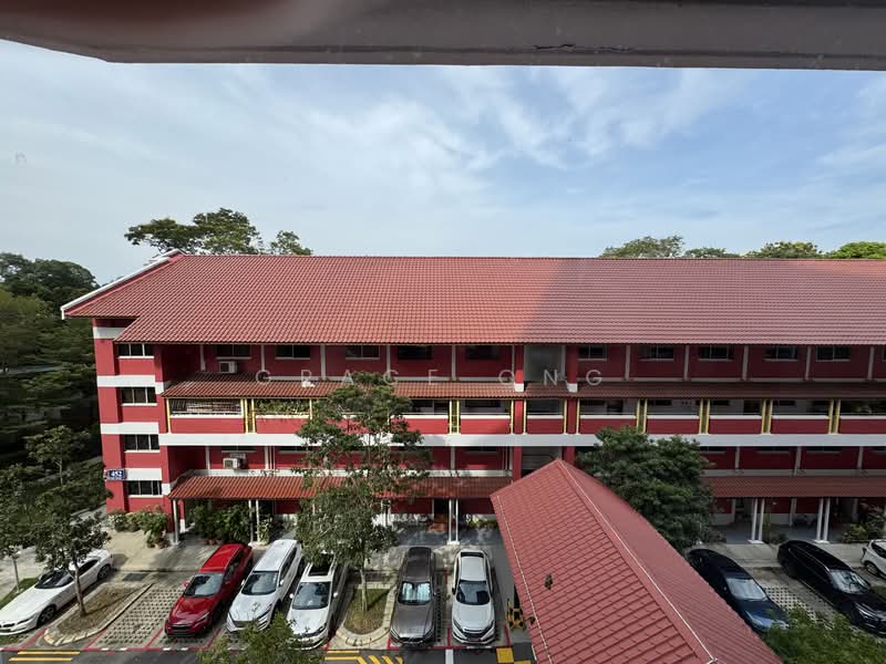 451 Sin Ming Avenue HDB Flat For Sale at S$ 850,000 | PropertyGuru Singapore - Exterior