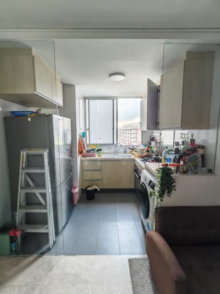 The Parc Condominium, 15 West Coast Walk, Room Rental, 100 sqft, Condominium For Rent, by Steve Voon, 500069755 - Kitchen - PropertyGuru.com.sg