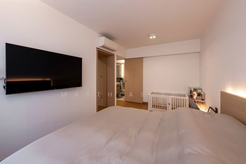 619A Tampines Street 61 HDB Flat For Sale at S$ 955,000 | PropertyGuru Singapore - Bedroom