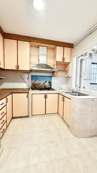 104A Depot Road HDB Flat For Sale at S$ 780,000 | PropertyGuru Singapore - Kitchen