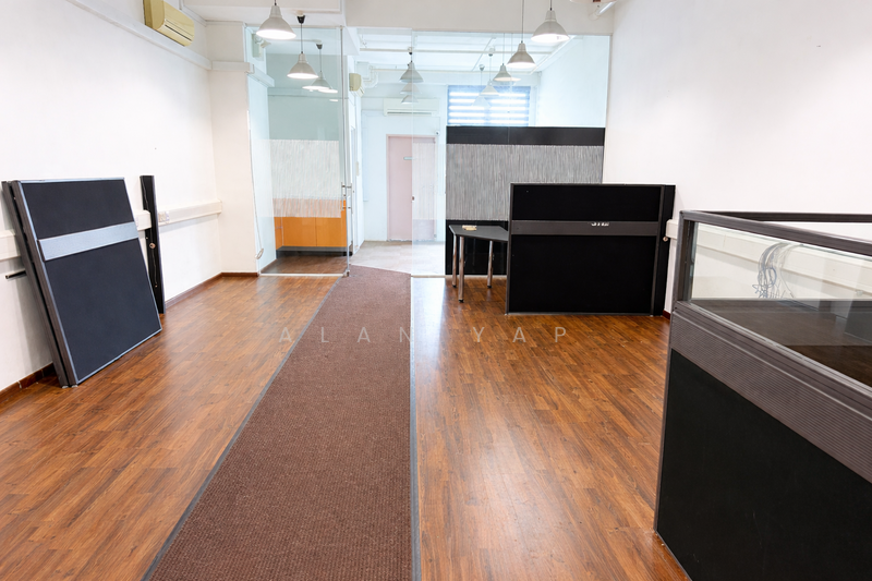 Tradehub 21, 18 Boon Lay Way, 1,055 sqft, Light Industrial (B1) For Rent, by Alan Yap, 500069778 - Interior - CommercialGuru.com.sg