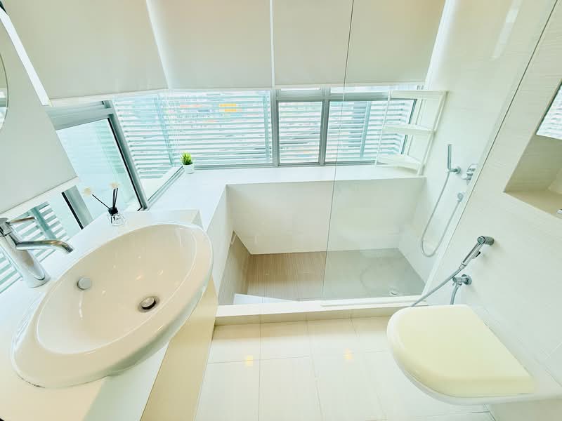 Suffolk Premier, 3 Suffolk Road, Room Rental, 180 sqft, Apartment For Rent, by Steve Voon, 500069780 - Bathroom - PropertyGuru.com.sg