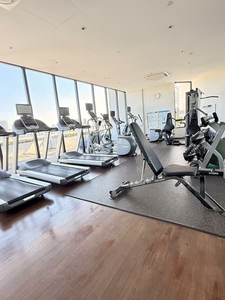 The Crest Condominium For Sale at S$ 1,500,000 | PropertyGuru Singapore - Gym