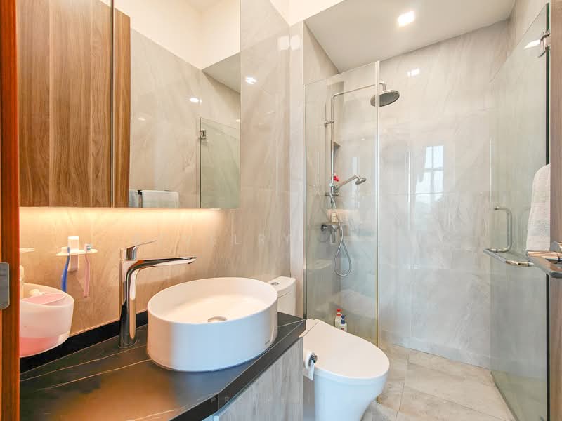 The Nexus, 951 Bukit Timah Road, 2 Bedrooms, 947 sqft, Condominium For Rent, by Bevelry Liew, 500069791 - Bathroom - PropertyGuru.com.sg