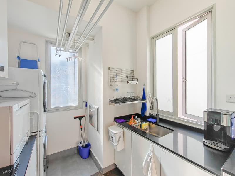 The Nexus, 951 Bukit Timah Road, 2 Bedrooms, 947 sqft, Condominium For Rent, by Bevelry Liew, 500069791 - Yard and kitchen - PropertyGuru.com.sg