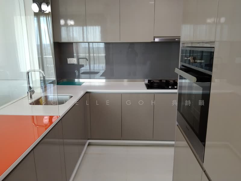 J Gateway, 2 Gateway Drive, 3 Bedrooms, 968 sqft, Condominium For Rent, by Michelle Goh 呉詩韻, 500069806 - Kitchen - PropertyGuru.com.sg