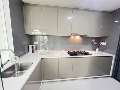 For Rent - J Gateway