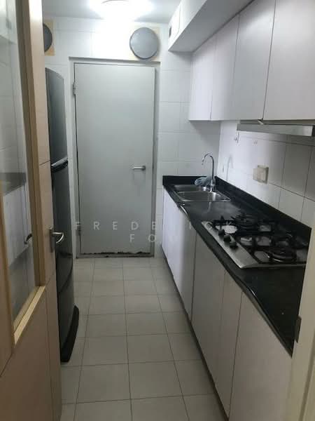 139A Lorong 1A Toa Payoh, 139A Lorong 1A Toa Payoh, 3 Bedrooms, 979 sqft, HDB Flat For Rent, by Frederick Foo, 500069810 - Kitchen - PropertyGuru.com.sg