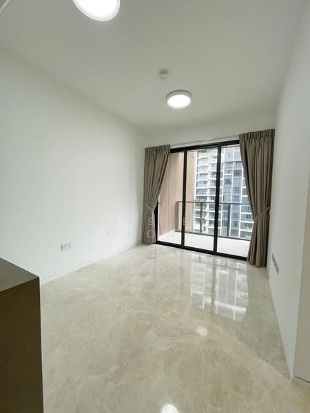 Juniper Hill, 39 Ewe Boon Road, Tanglin / Holland / Bukit Timah, 2 Bedrooms, 592 sqft, Condominium For Sale, by Ainsley Chong, 500069825 - LIVING ROOM - PropertyGuru.com.sg