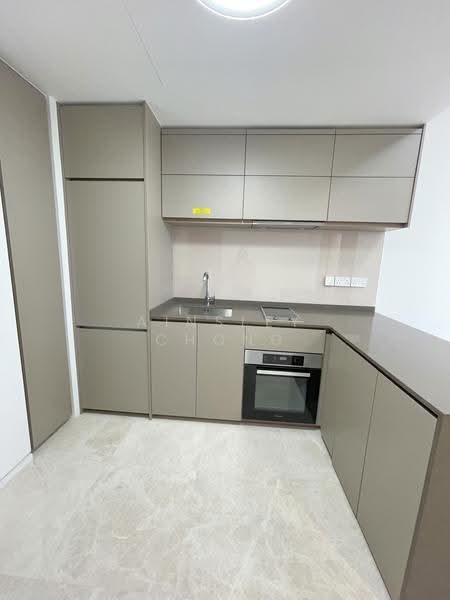 Juniper Hill, 39 Ewe Boon Road, Tanglin / Holland / Bukit Timah, 2 Bedrooms, 592 sqft, Condominium For Sale, by Ainsley Chong, 500069825 - KITCHEN - PropertyGuru.com.sg