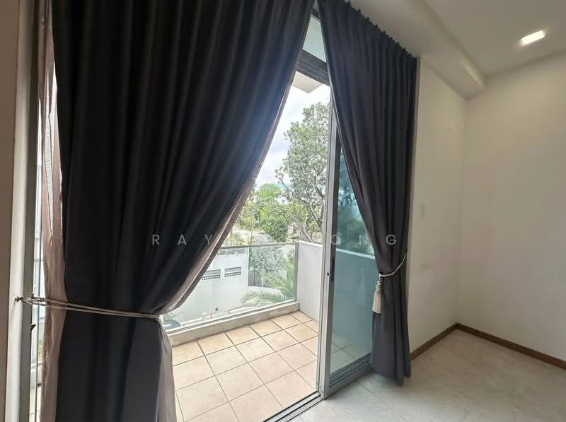 Venezio Apartment For Sale at S$ 2,240,000 | PropertyGuru Singapore - Balcony (empty)