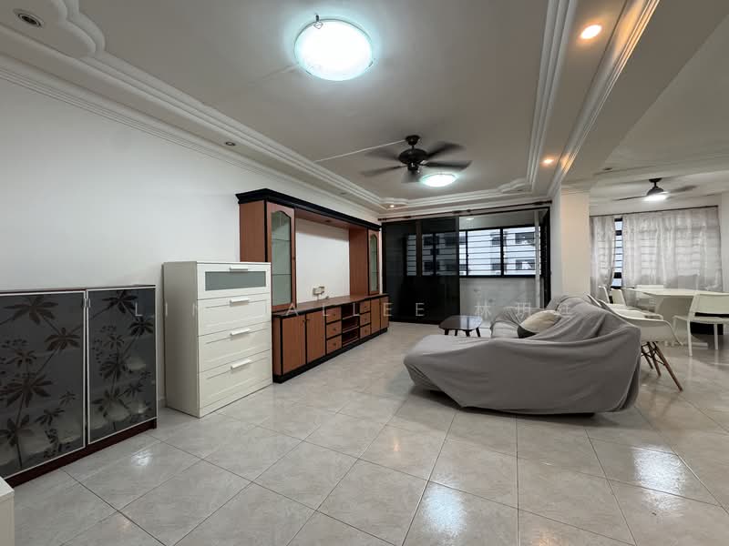 516 Jelapang Road HDB Flat For Sale at S$ 700,000 | PropertyGuru Singapore - Living Room
