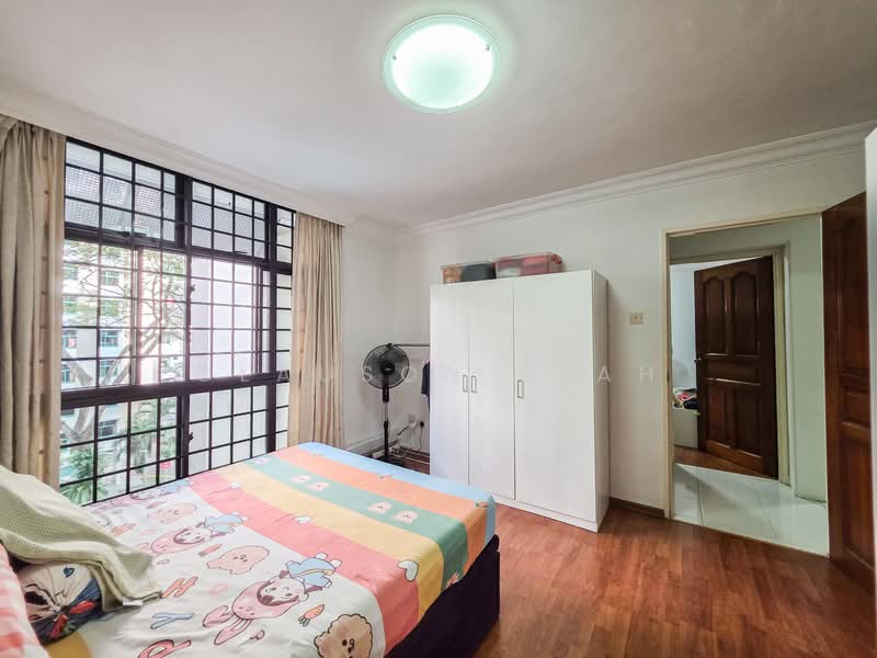 471 Segar Road HDB Flat For Sale at S$ 590,000 | PropertyGuru Singapore - Bedroom