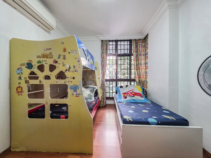 471 Segar Road HDB Flat For Sale at S$ 590,000 | PropertyGuru Singapore - Bedroom