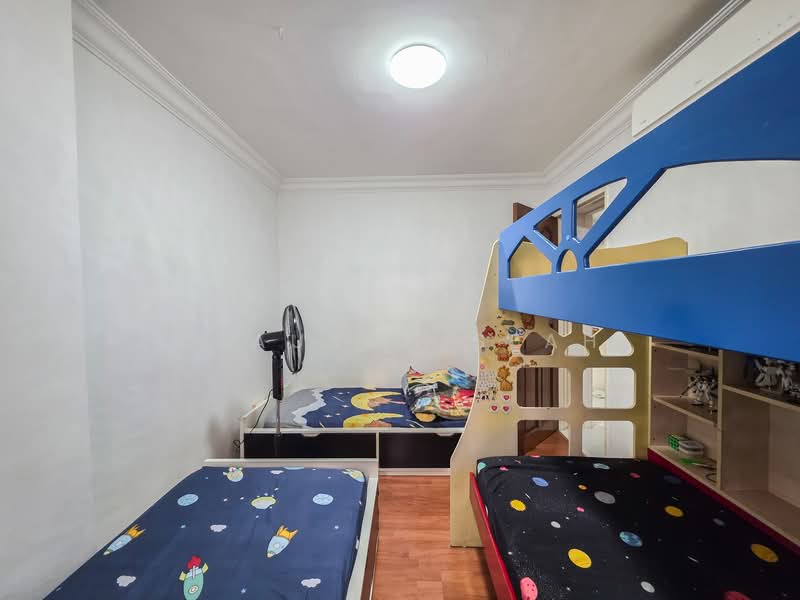 471 Segar Road HDB Flat For Sale at S$ 590,000 | PropertyGuru Singapore - Bedroom