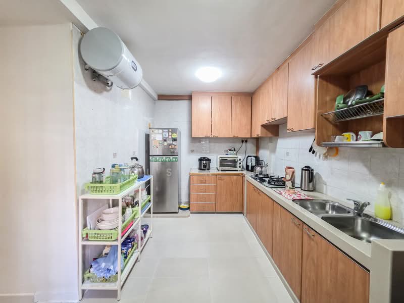 471 Segar Road HDB Flat For Sale at S$ 590,000 | PropertyGuru Singapore - Kitchen