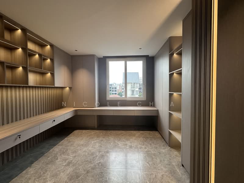 Jalan Baiduri Corner Terrace For Sale at S$ 9,200,000 | PropertyGuru Singapore - Study