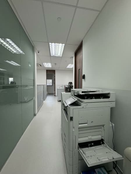 Mapex, 37 Jalan Pemimpin, 1,658 sqft, Light Industrial (B1) For Sale, by Adora Valerie Tay, 500069885 - Corridor - CommercialGuru.com.sg