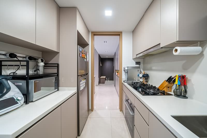 The Tapestry Condominium For Sale at S$ 2,000,000 | PropertyGuru Singapore - Kitchen