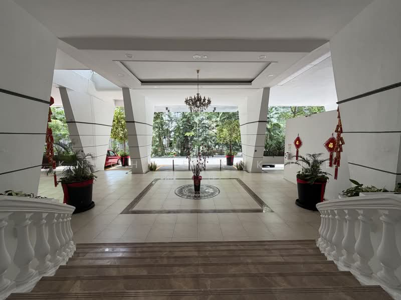 Elizabeth Heights, 57 Cairnhill Road, 5 Bedrooms, 2,519 sqft, Condominium For Rent, by Evelyn Chen, 500069909 - Entrance - PropertyGuru.com.sg