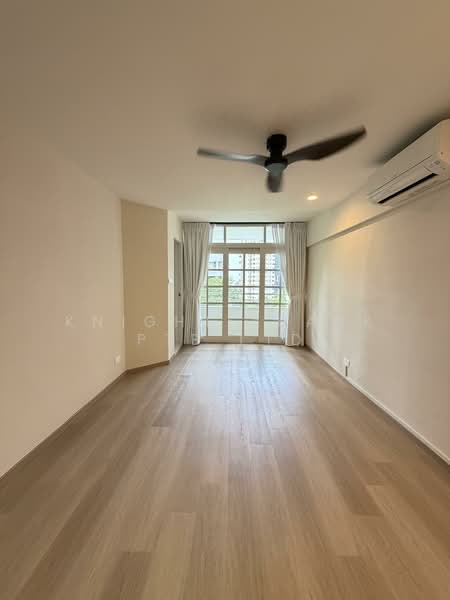 Elizabeth Heights, 57 Cairnhill Road, 5 Bedrooms, 2,519 sqft, Condominium For Rent, by Evelyn Chen, 500069909 - Masterbedroom - PropertyGuru.com.sg