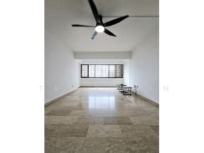 For Rent - 213 Serangoon Avenue 4