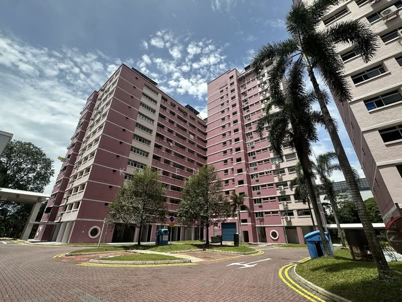 759 Pasir Ris Street 71 HDB Flat For Sale at S$ 838,000 | PropertyGuru Singapore - Exterior