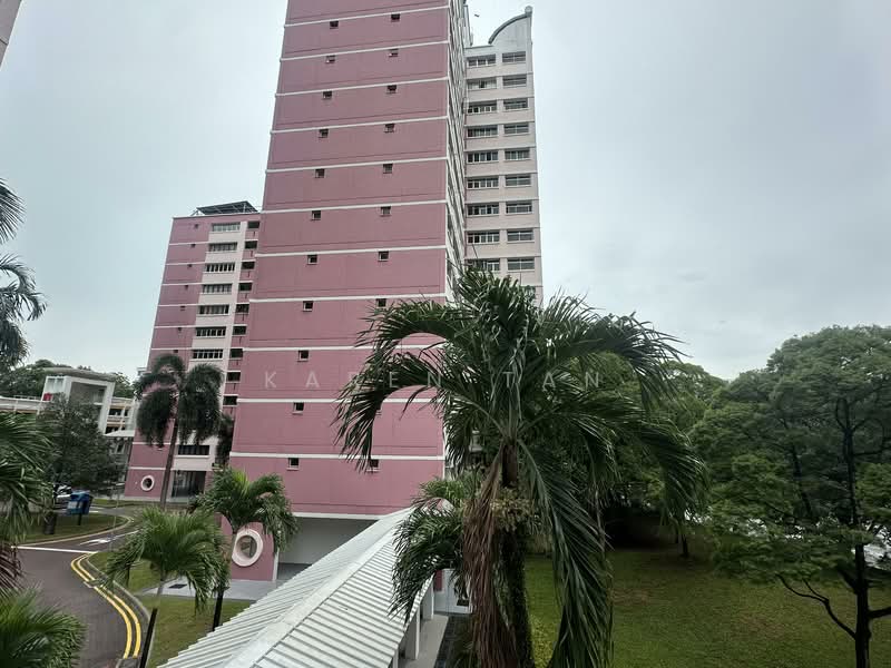 759 Pasir Ris Street 71 HDB Flat For Sale at S$ 838,000 | PropertyGuru Singapore - Exterior