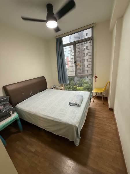 The Lakeshore, 29 Jurong West Street 41, 2 Bedrooms, 947 sqft, Condominium For Rent, by ANDY HUANG, 500069962 - Bedroom - PropertyGuru.com.sg