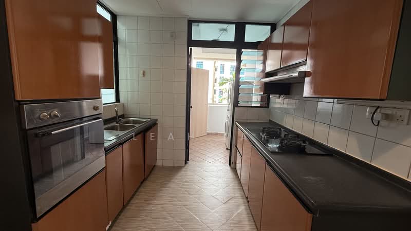 Spring Grove Condominium For Sale at S$ 2,600,000 | PropertyGuru Singapore - Kitchen