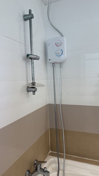 Spring Grove Condominium For Sale at S$ 2,600,000 | PropertyGuru Singapore