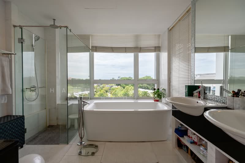 Turquoise Condominium For Sale at S$ 11,800,000 | PropertyGuru Singapore - Bathroom