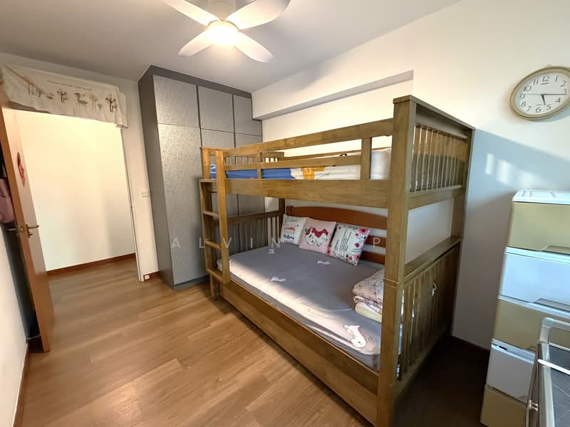 315C Yishun Avenue 9 HDB Flat For Sale at S$ 720,000 | PropertyGuru Singapore - Bedroom