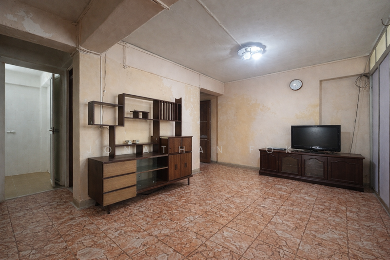 21 Holland Drive HDB Flat For Sale at S$ 999,999 | PropertyGuru Singapore - Living Room