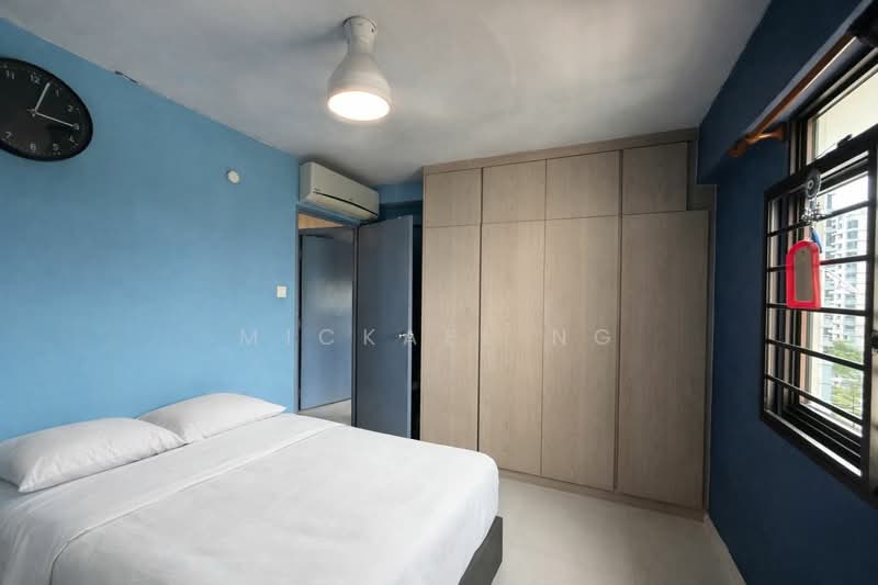 656B Jurong West Street 61 HDB Flat For Sale at S$ 800,000 | PropertyGuru Singapore - Bedroom