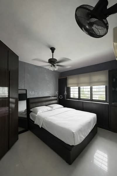 656B Jurong West Street 61 HDB Flat For Sale at S$ 800,000 | PropertyGuru Singapore - Bedroom