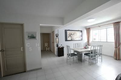 For Sale - 232 Tampines Street 21