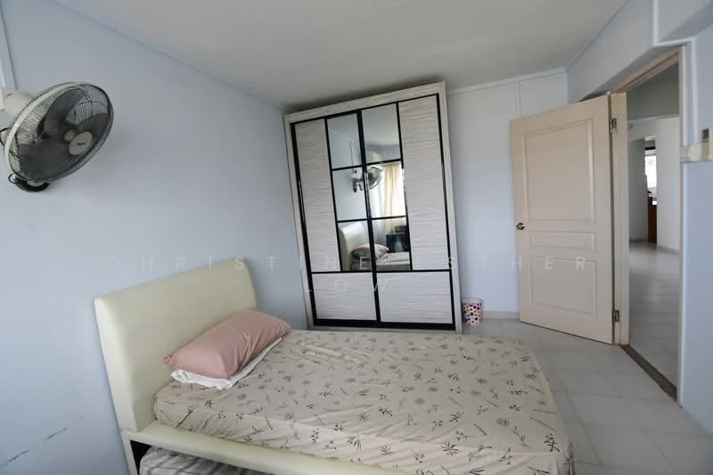 232 Tampines Street 21, 232 Tampines Street 21, 3 Bedrooms, 1,302 sqft, HDB Flat For Sale, by Christine Esther Low, 500070032 - Bedroom - PropertyGuru.com.sg