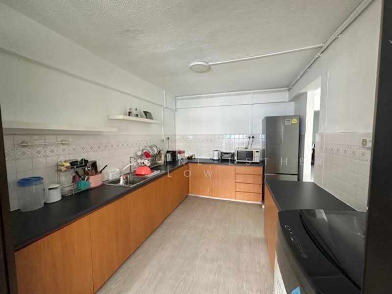 232 Tampines Street 21, 232 Tampines Street 21, 3 Bedrooms, 1,302 sqft, HDB Flat For Sale, by Christine Esther Low, 500070032 - Kitchen - PropertyGuru.com.sg