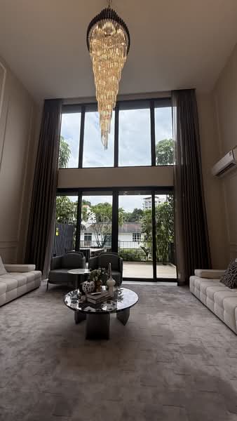 Brand New 3.5 Storey Terrace @Novena Thomson Road Shrewsbury Road Novena MRT, Shewsbury Road, 6 Bedrooms, 6,063 sqft, Terraced House For Sale, by Audrey Wong, 500070038 - Living Room - PropertyGuru.com.sg