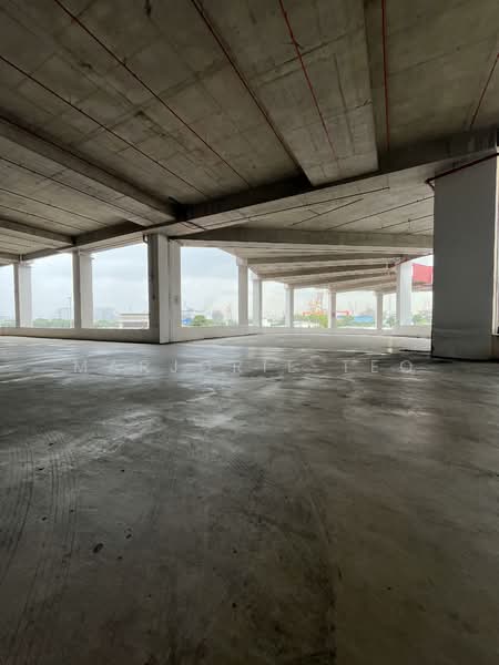 78,700sf Single Floorplate rampup Ambient Warehouse/B2 Clean @ Pioneer, , 78,700 sqft, Warehouse For Rent, by Marjorie Teo, 500070040 - Car Park - CommercialGuru.com.sg