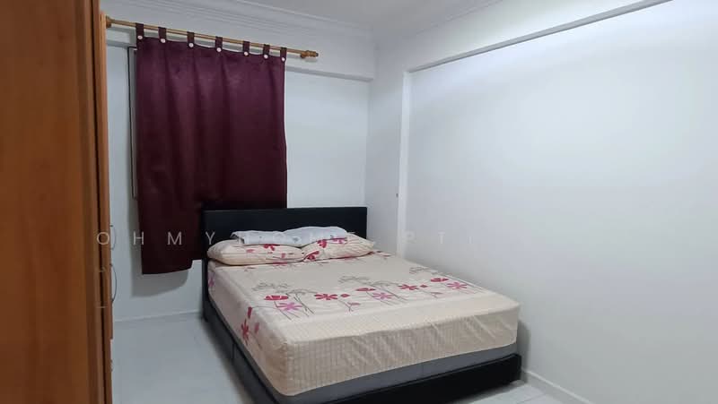513 Ang Mo Kio Avenue 8, 513 Ang Mo Kio Avenue 8, 2 Bedrooms, 721 sqft, HDB Flat For Rent, by Regine Cher, 500070046 - Bedroom - PropertyGuru.com.sg