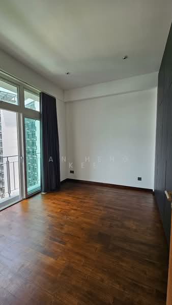 The Aston Condominium For Sale at S$ 1,250,000 | PropertyGuru Singapore - Master Room