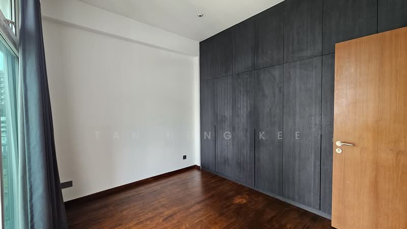 The Aston Condominium For Sale at S$ 1,250,000 | PropertyGuru Singapore - Master Room