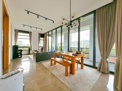 For Sale - Nouvel 18