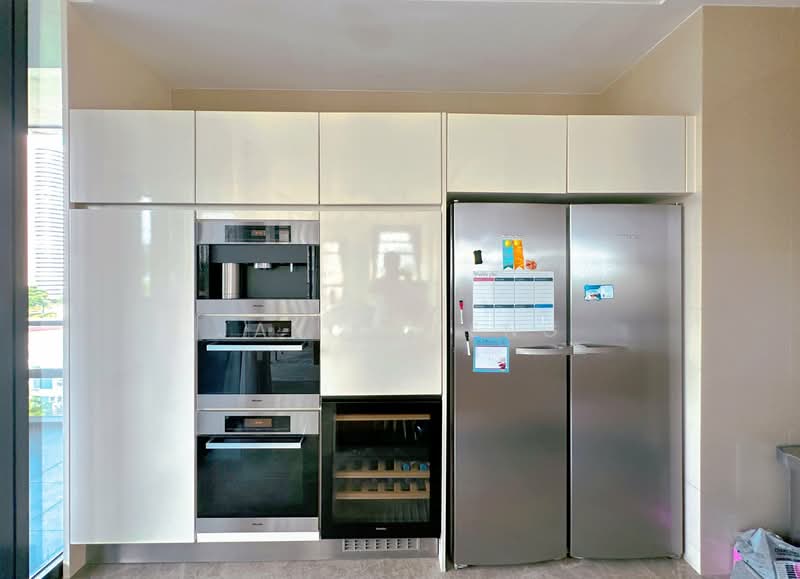Nouvel 18 Condominium For Sale at S$ 8,300,000 | PropertyGuru Singapore - Kitchen