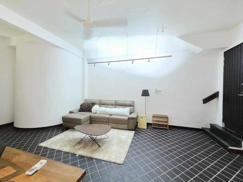 Emerald Hill Studio With Garden, EMERALD HILL CONSERVATION AREA, 1 Bedroom, 1,000 sqft, Conservation House For Rent, by Susan Prior, 500070077 - PropertyGuru.com.sg