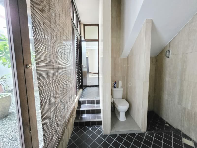 Emerald Hill Studio With Garden, EMERALD HILL CONSERVATION AREA, 1 Bedroom, 1,000 sqft, Conservation House For Rent, by Susan Prior, 500070077 - PropertyGuru.com.sg